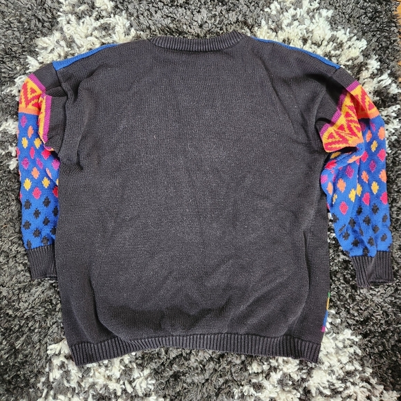 Fun Colorful Sweater! - Picture 6 of 6